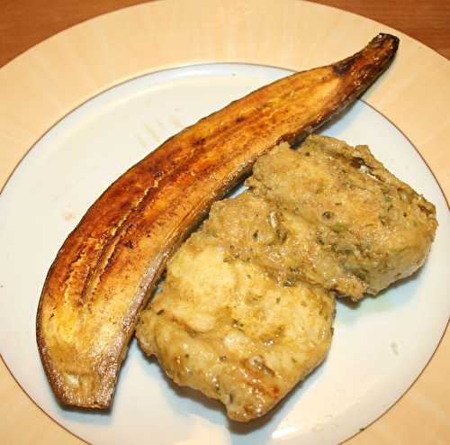Filets de crocodile au curry vert et banane plantain