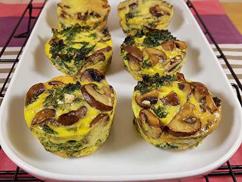 Les petites omelettes au four, au chou Kale & champignons de Paris