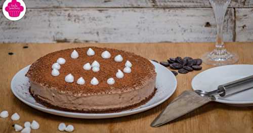 Duo de chocolat: entremets au chocolat sur base de gâteau au chocolat