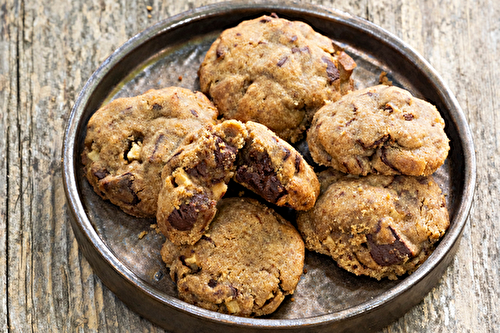 Cookies de pain rassis aux trois chocolats et poire