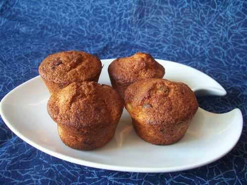 Muffins poires chocolat sauce "Carambar"®