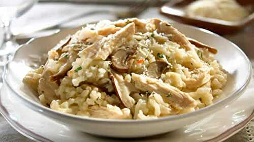 Risotto poulet champignons - un dîner délicieux et facile à preparer.