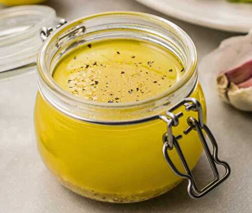 Vinaigrette à la moutarde et au citron - sauce pour votre salade.