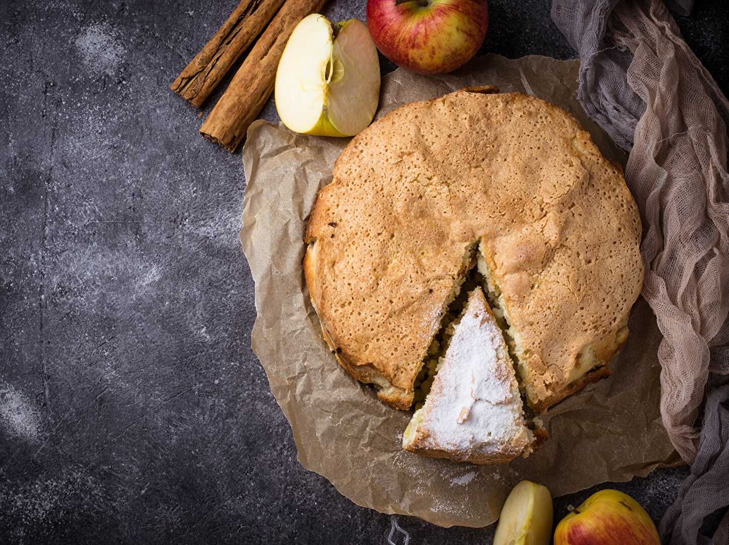 Gâteau aux pommes  Notre délicieuse recette au bon goût de souvenirs d’enfance