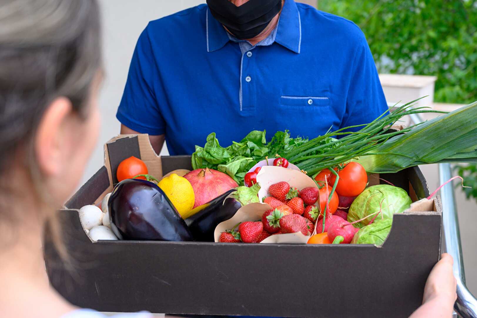 Manger frais quand on a une vie bien remplie : et si la solution passait par la livraison de courses à domicile ?