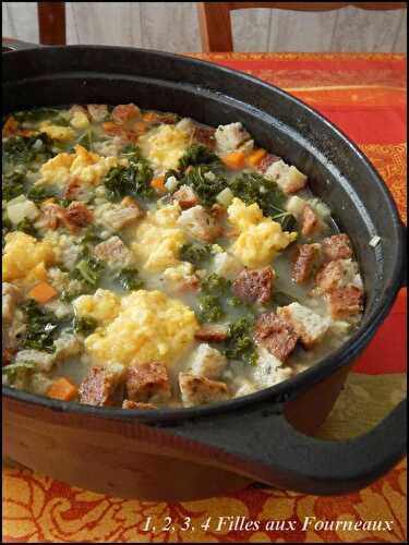 Chou kale en cocotte, orge perlé et boulette de fromage à la ciboulette