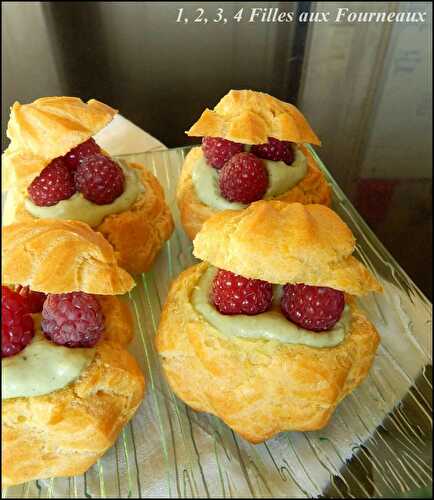 Choux aux framboises et à la pistache