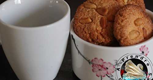 Biscuits Panellets amandes et pignons de pin