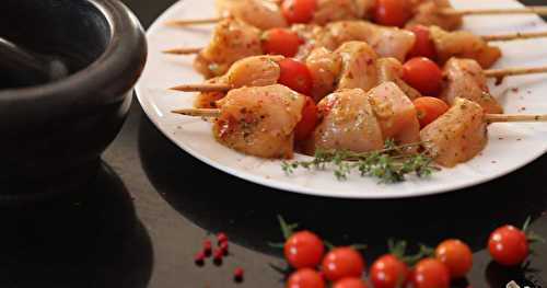 Brochettes de poulet thym citron