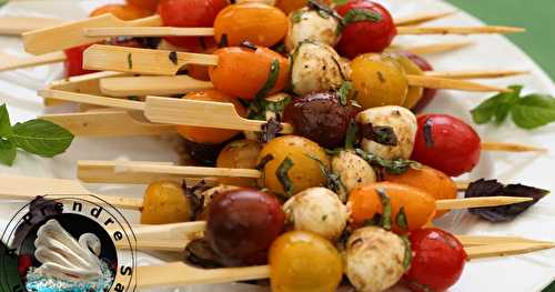 Brochettes tomates mozzarella, basilic