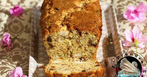 Cake au poulet, pruneaux et estragon