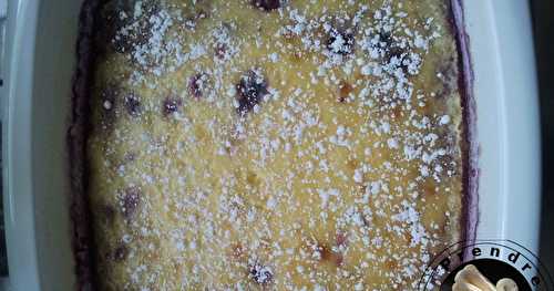 Clafoutis aux poires et aux fruits rouges