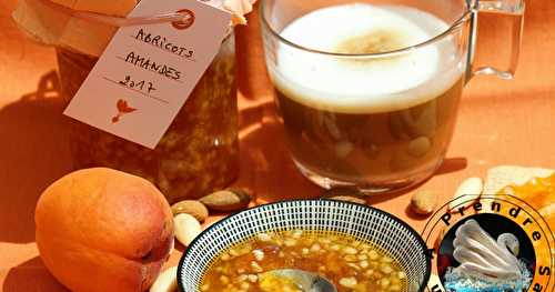 Confiture d'abricots aux amandes