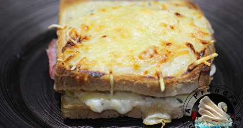 Croque-Monsieur façon demi-Dieu à la béchamel aux épices