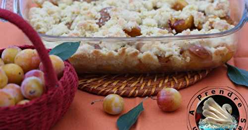 Crumble de mirabelles au citron et cardamome