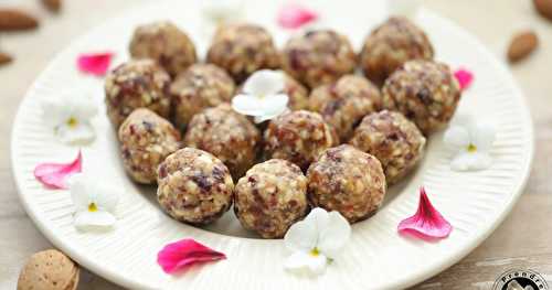 Energy balls cranberries amandes