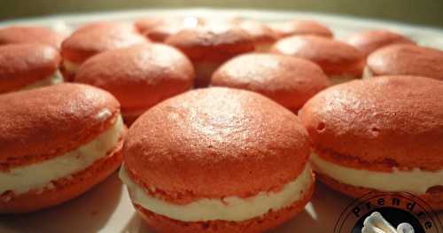 Macarons à la rose et au litchis