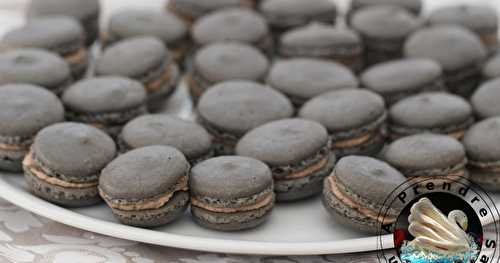 Macarons à la tapenade d'olives noires