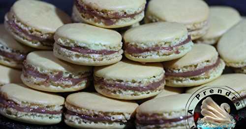 Macarons bananes flambées et chocolat (pas à pas en photos)