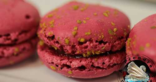 Macarons framboises pistaches