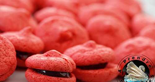 Macarons toupies aux cerises