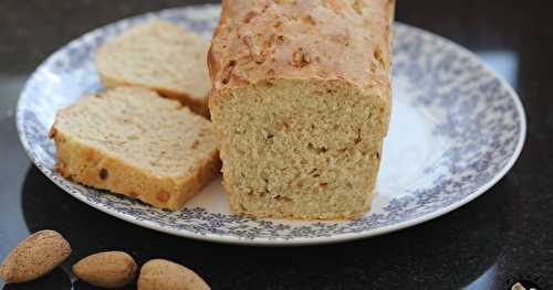 Pain au miel et amandes