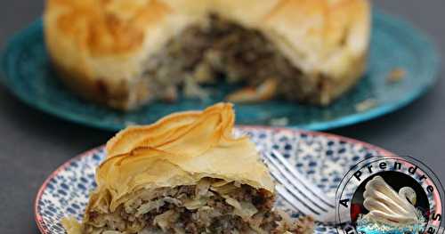 Pastilla au bœuf et aux oignons