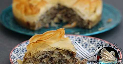 Pastilla au bœuf et aux oignons