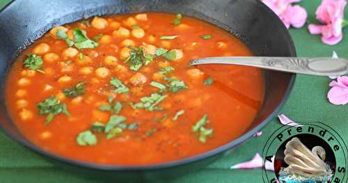 Soupe de tomate à l'orientale