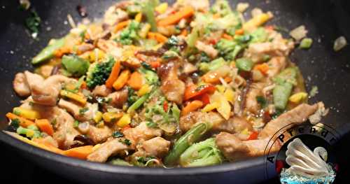 Wok de légumes et poulet façon thaï