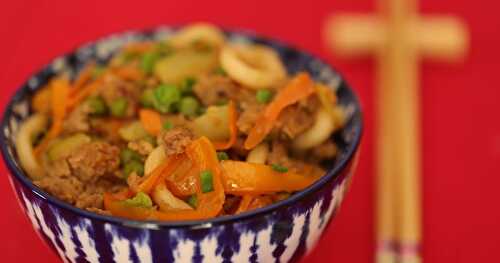 Yakisoba au bœuf et légumes 