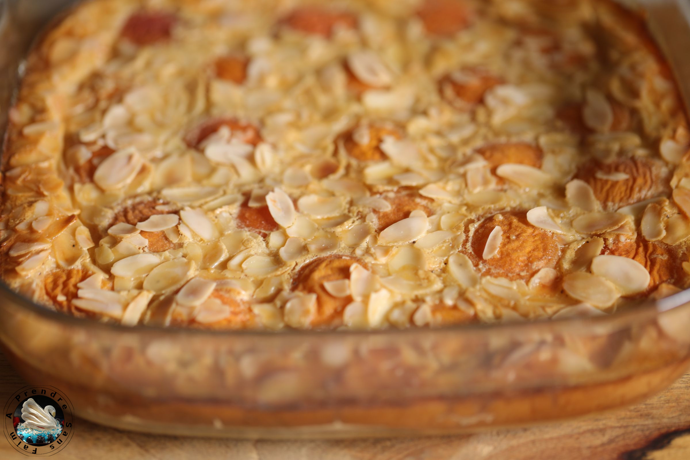 Clafoutis allégé abricots vanille amandes 