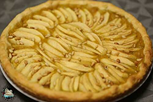 Tarte pommes mirabelles aux pignons de pin 
