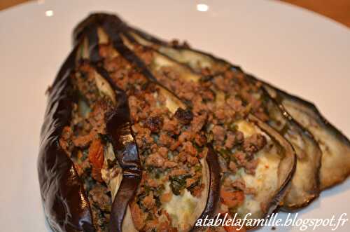 Aubergines à la viande hachée en éventail