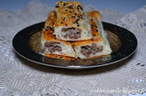 Borek à la viande hachée avec pâte filo - Kiymali baklava yufkasi ile borek