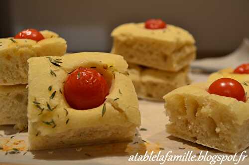 Focaccia aux tomates cerises et thym