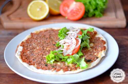 Lahmacun - pizza turque