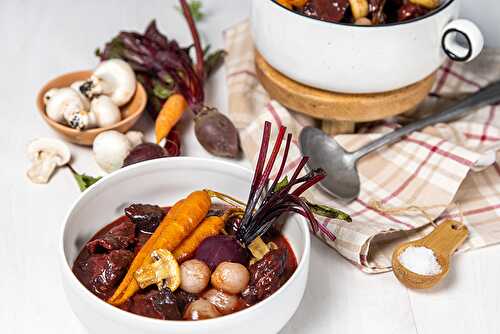 Bœuf bourguignon à la betterave