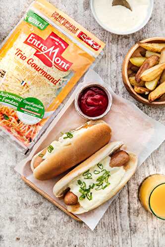 Hot Dog, confit d’oignon et crème de Trio Gourmand Entremont