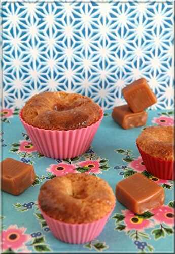 Petits Gâteaux Fondants aux Poires Cœur Caramel