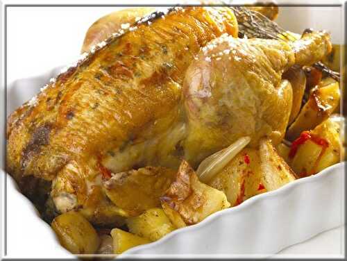 Poulet Rôti au Thym, Lit de Pommes de Terre et 3 Poivrons