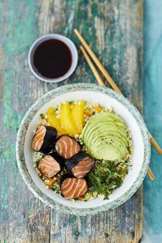 Bowl de Saumon mariné aux algues, avocat et taboulé de boulghour