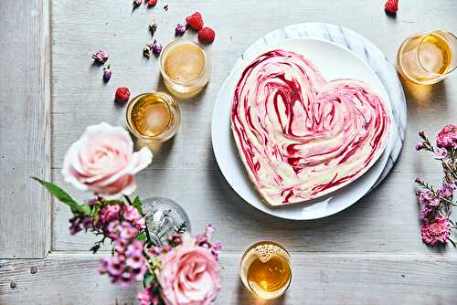 Cœur glacé à la rose et framboise accompagné d’un cidre moelleux et fruité