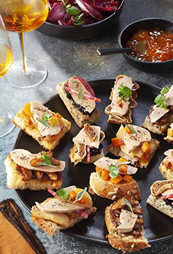 Farandole de toasts de pains spéciaux au Foie Gras