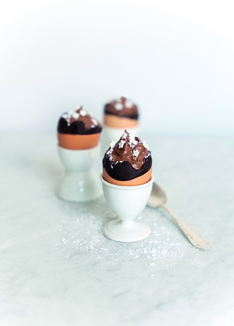 Œufs garnis à la mousse chocolat-marron