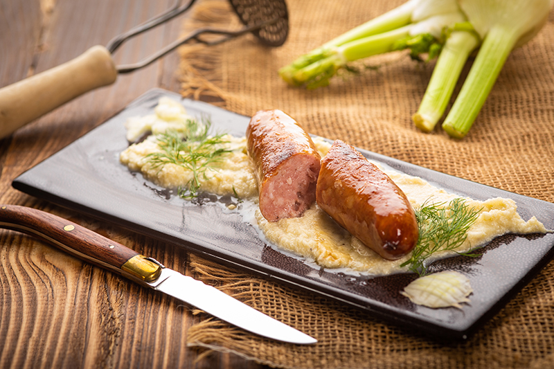 Saucisse de Montbéliard IGP grillée à la mousseline de fenouil