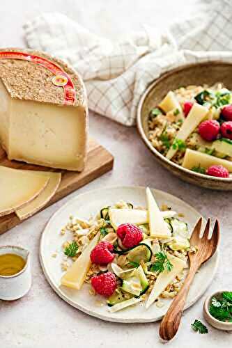 Salade de boulghour aux courgettes, framboises et Ossau-Iraty AOP