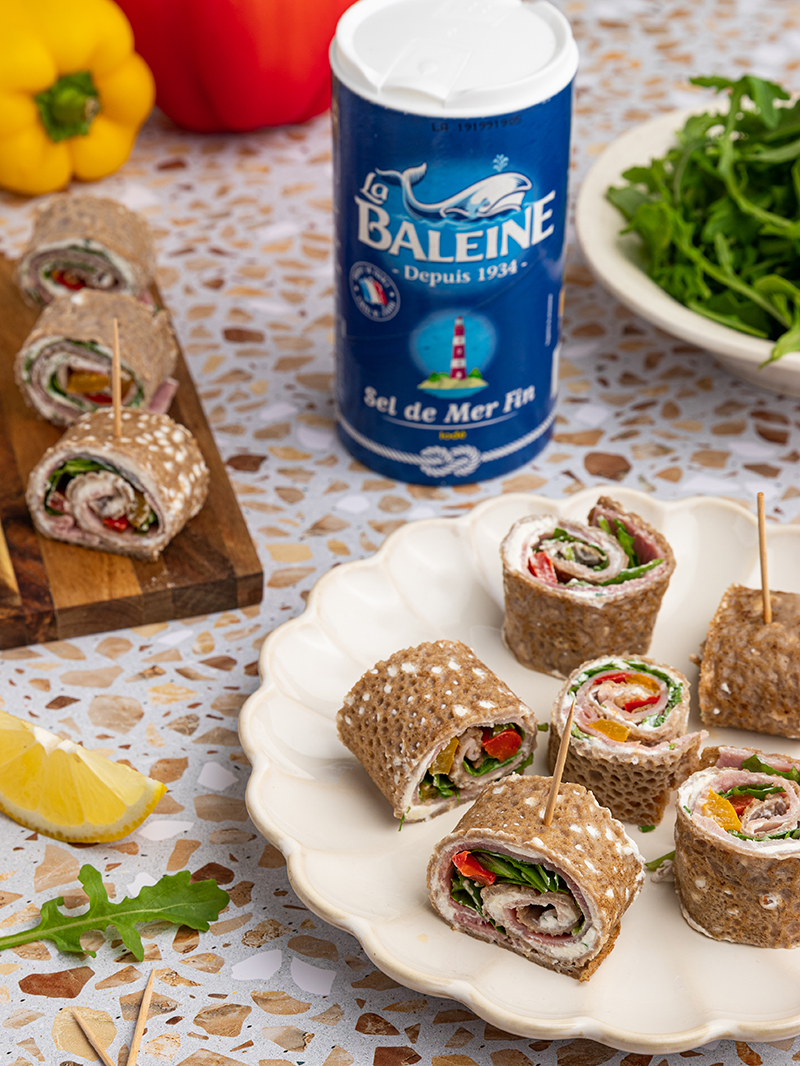 Mini wraps de galettes de sarrasin au jambon, fromage frais et Piquillos