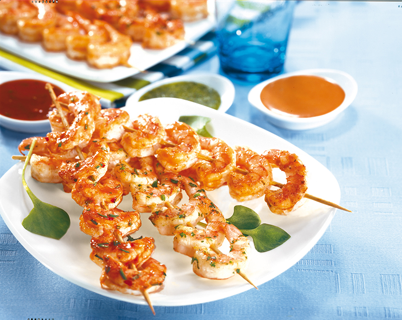 Brochettes de crevettes marinées