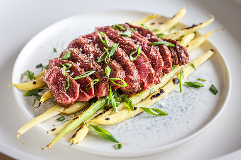 Rumsteak de bœuf irlandais grillé, haricots beurre à l’estragon